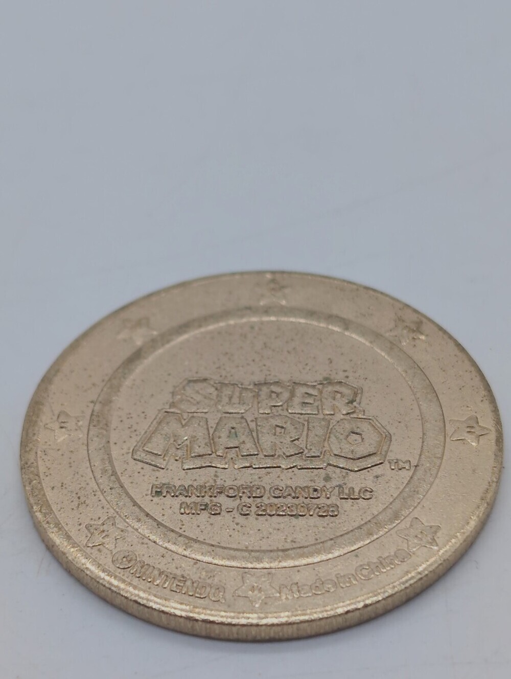 Super Mario Collectible Token - Gold Tone Frankford Candy